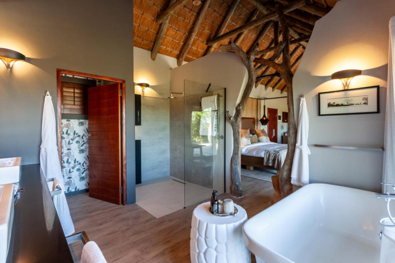 Leopard Hills Private Game Reserve Cagar Alam Sabi Sand Bagian luar foto
